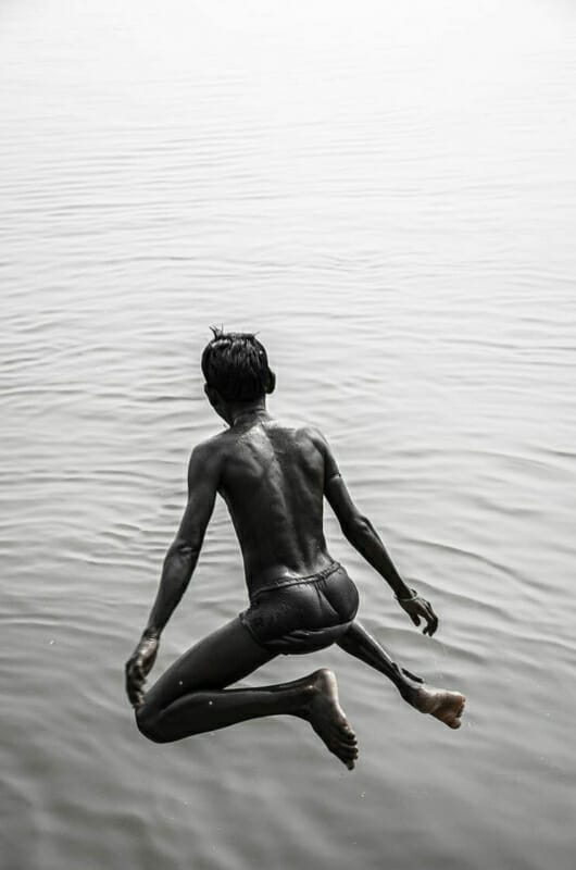 Ganges Leap Part 3 Ganges Leap Part 3 - Varanasi - India - Street Photography Documentary