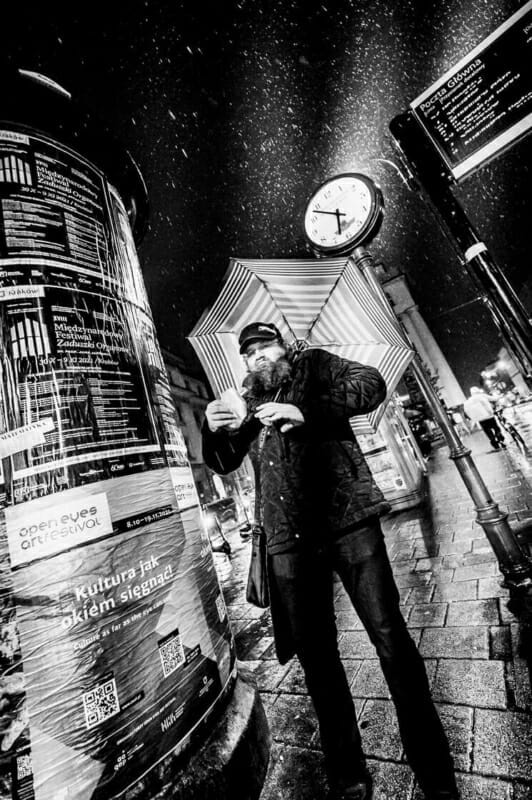 Startled Startled - Kraków Street Photography