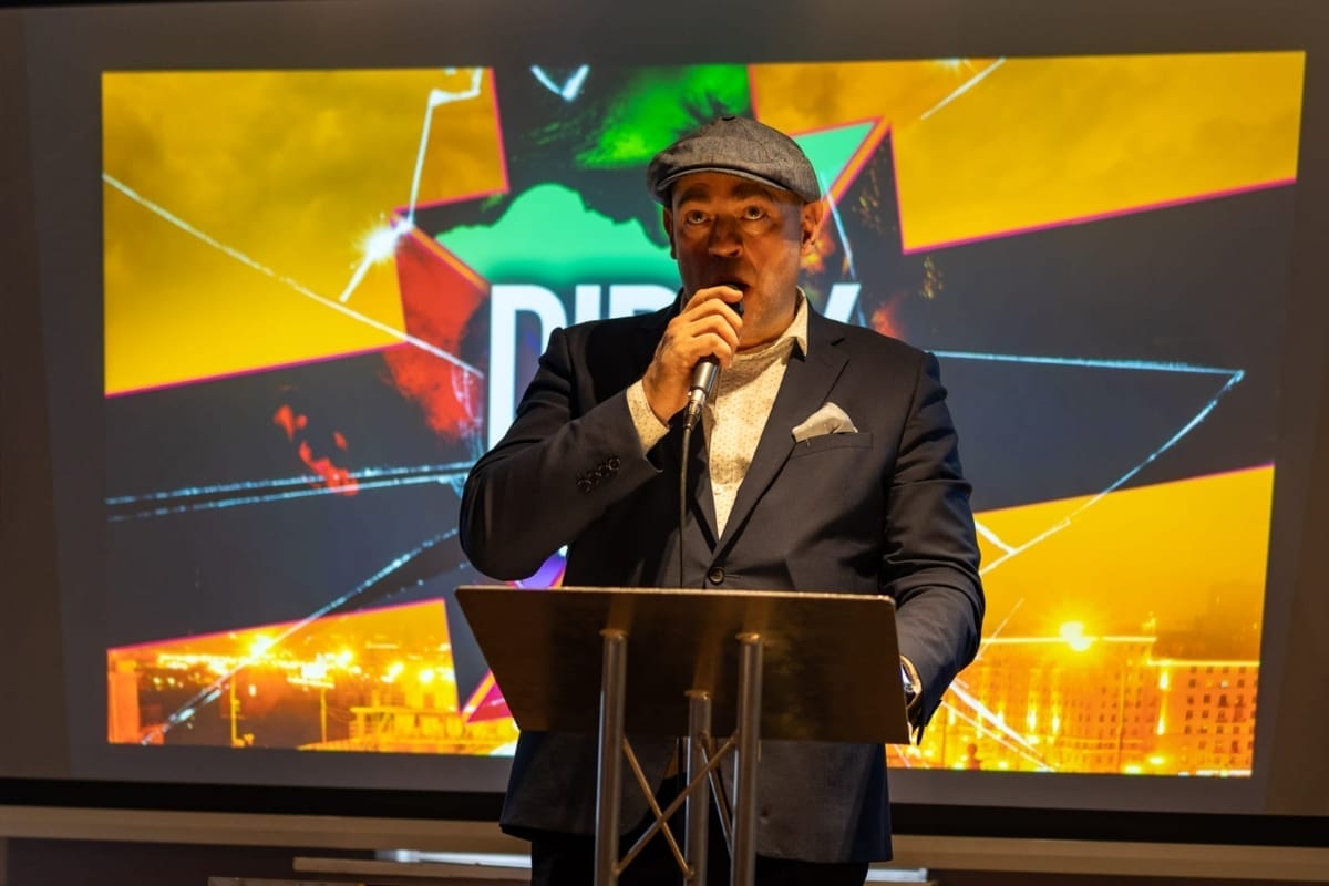 Rob Stushki Rob Stushki, CEO - Ark Movie Productions