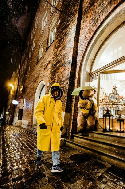 Yellow Yellow - Kraków Street Photography