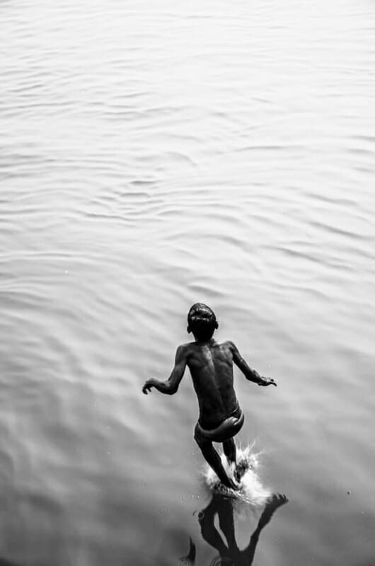 Ganges Leap Part 4 Ganges Leap Part 4 - Varanasi - India - Street Photography Documentary