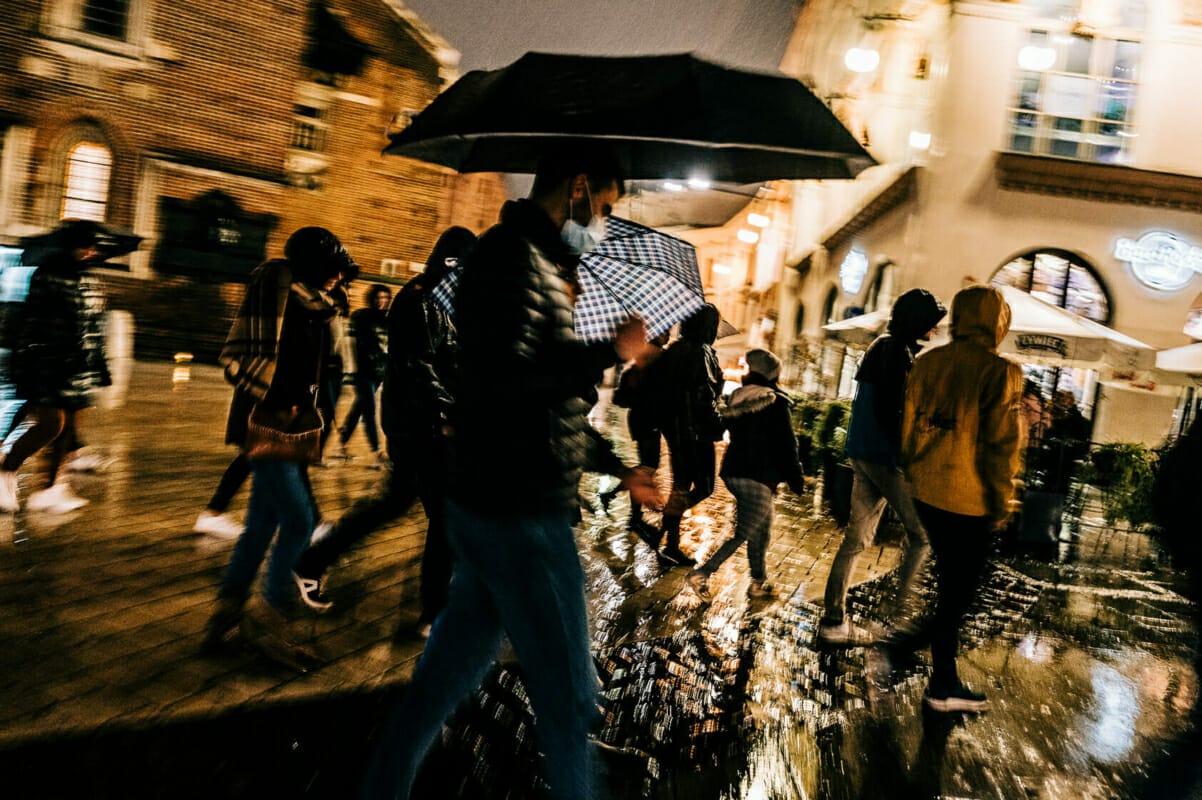 Chaos Chaos - Kraków Street Photography